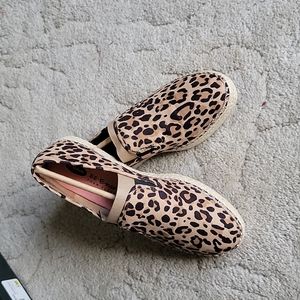 Brand new still in box Dr Scolls lepord print shoes